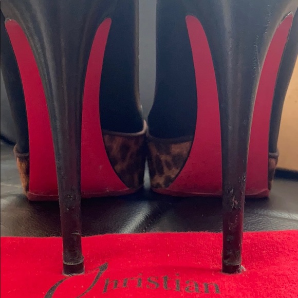 Christian Louboutin - Picture 3 of 4